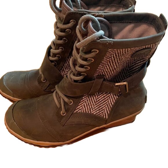 Sorel Shoes - Sorel Lace Up Slim Combat Boots Olive Green Herringbone Size 8